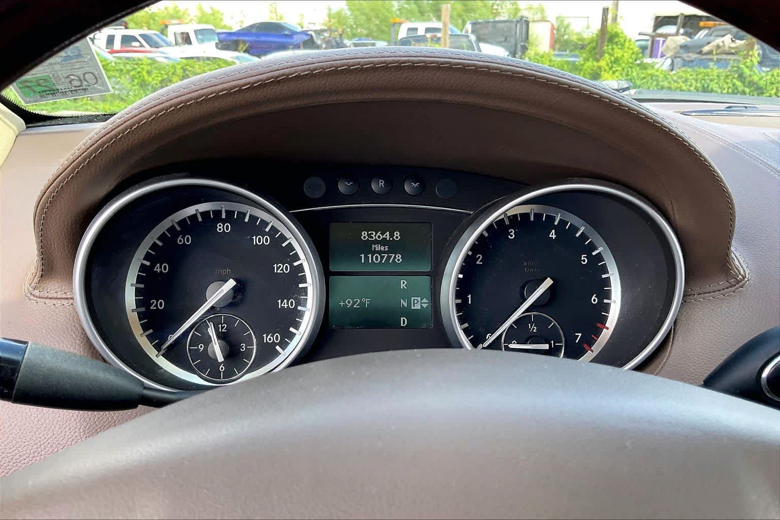Used 2012 Mercedes-Benz GL 450 4MATIC image 22