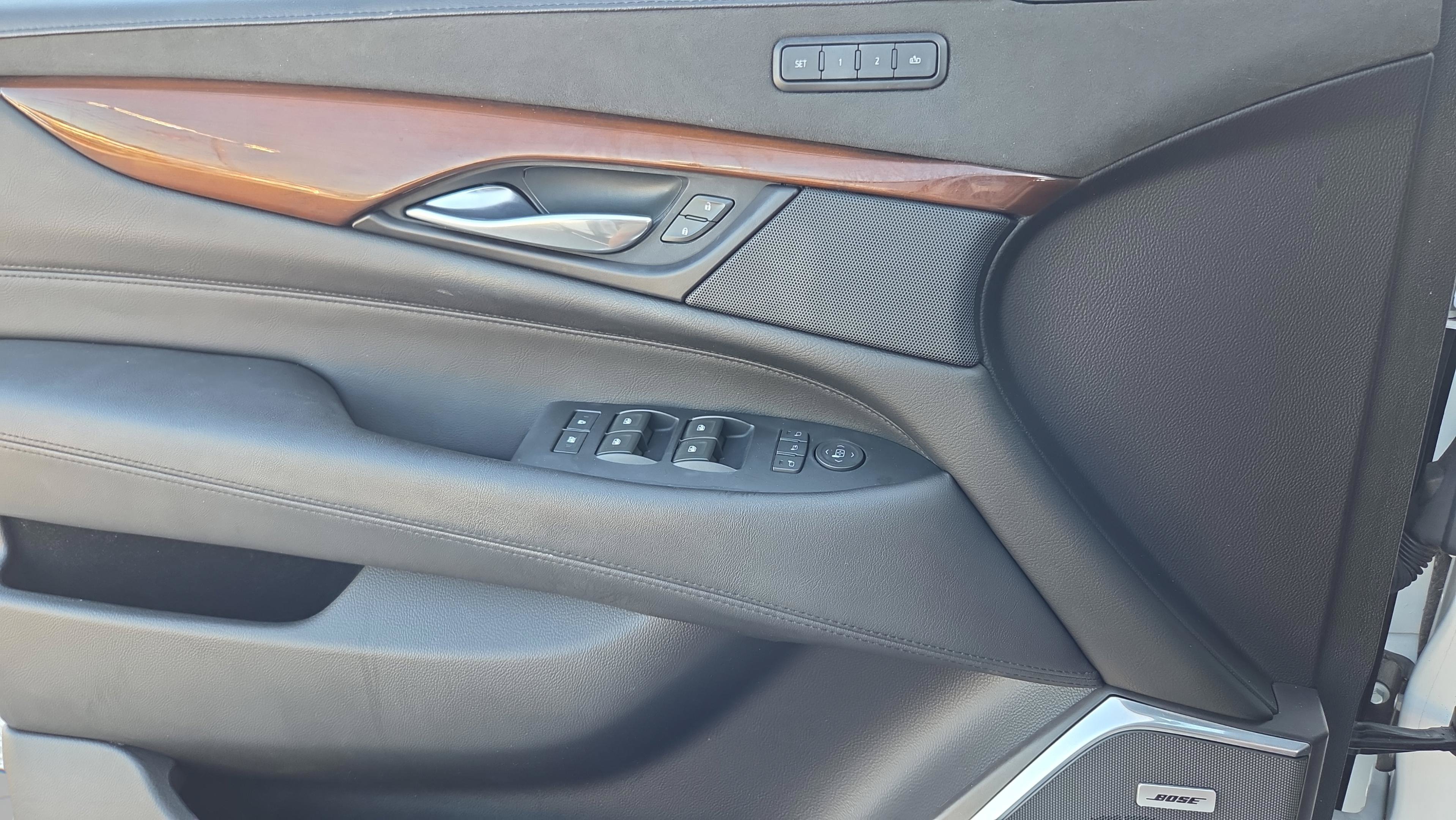 Used 2019 Cadillac Escalade Luxury RWD image 27