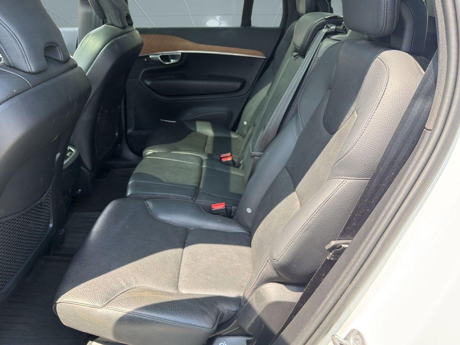 Used 2023 Volvo XC90 B6 Plus w/ Protection Package Premier AWD/4WD image 14