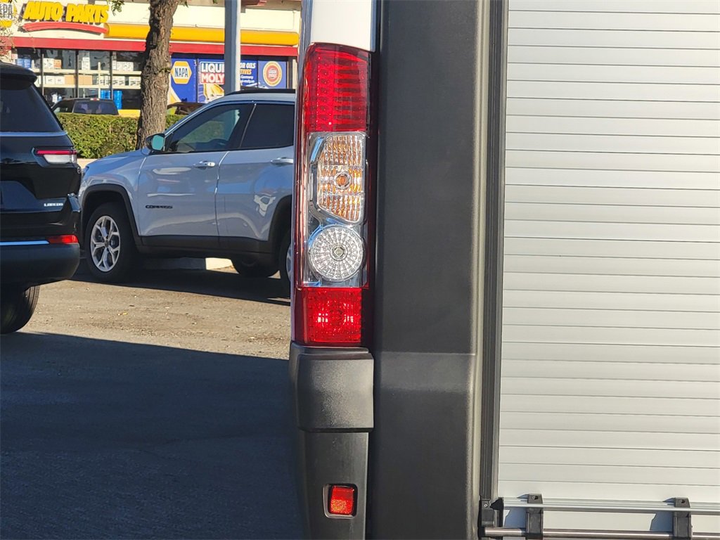 New 2024 RAM ProMaster 3500 w/ Delivery Van Package image 6