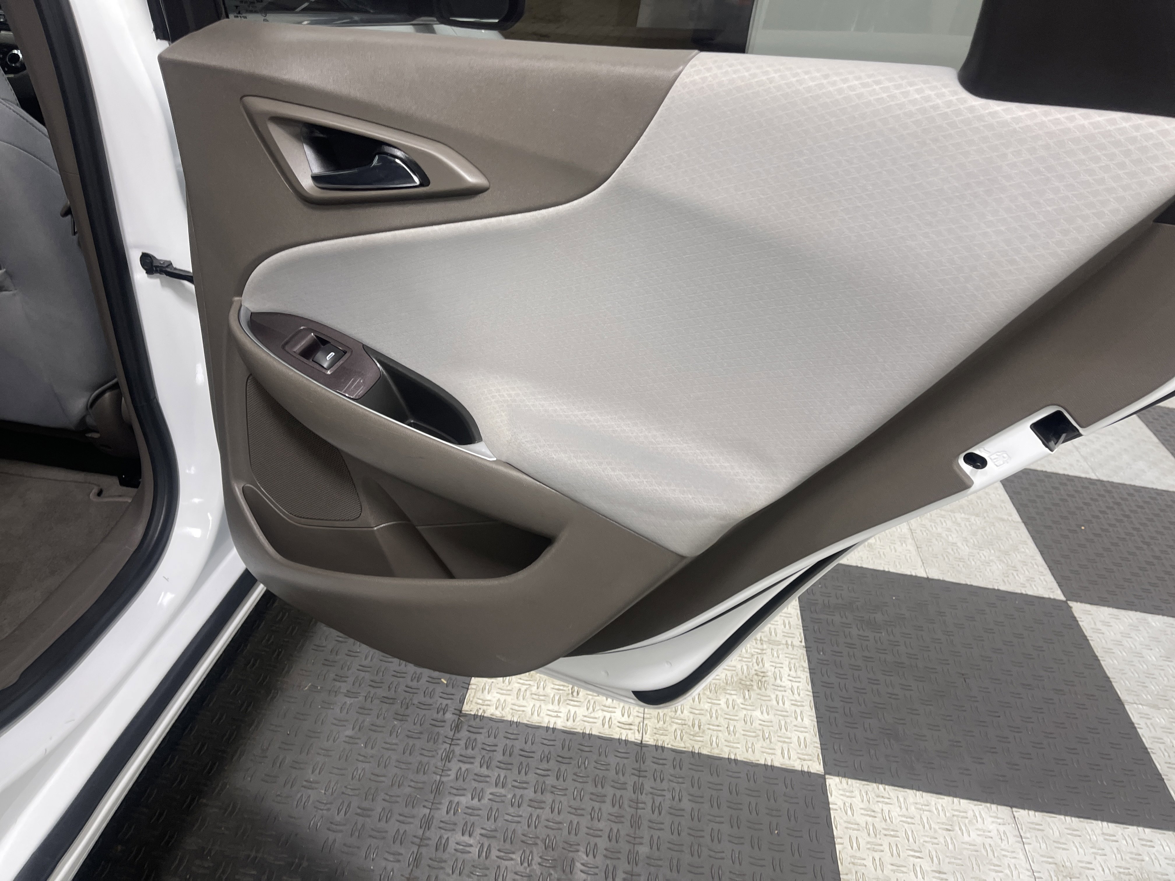 Used 2021 Chevrolet Malibu LT image 18