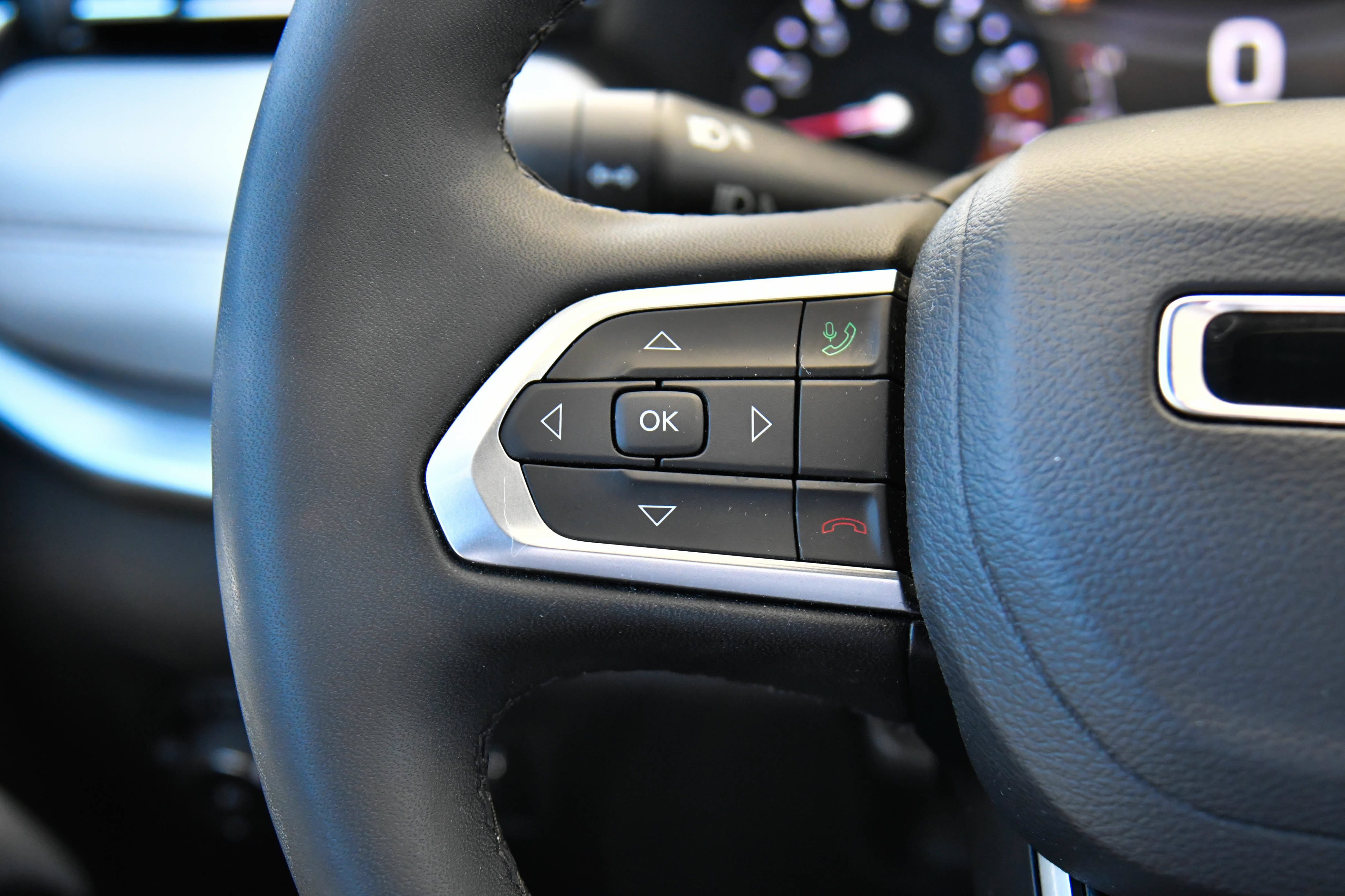 Used 2025 Jeep Compass Limited AWD/4WD image 36
