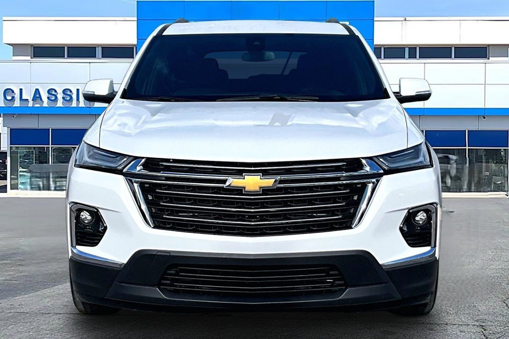 Used 2023 Chevrolet Traverse LT FWD image 19