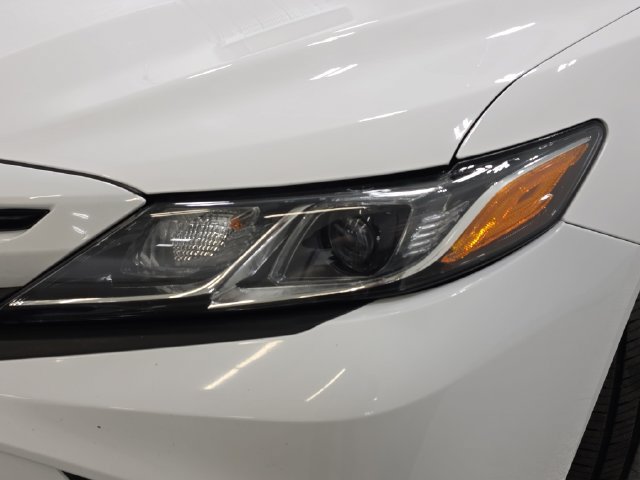 Used 2019 Toyota Camry SE FWD image 28