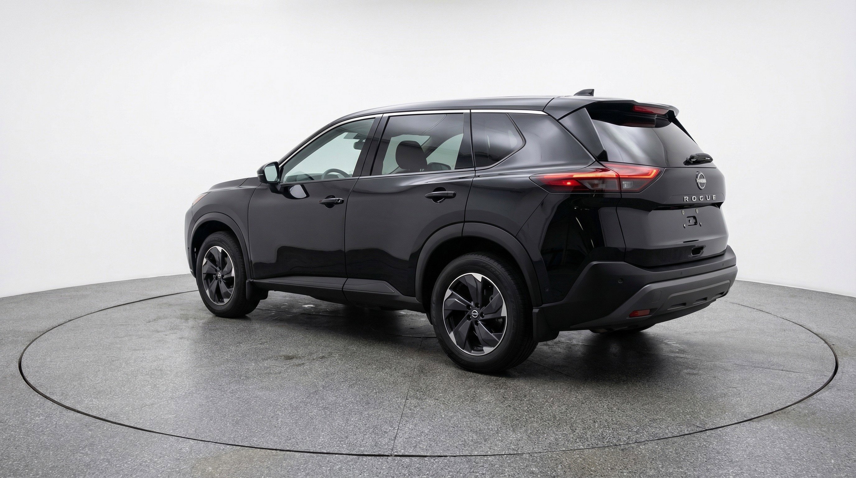 Used 2025 Nissan Rogue SV FWD image 6