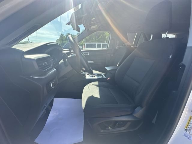 Used 2023 Ford Explorer XLT AWD/4WD image 20