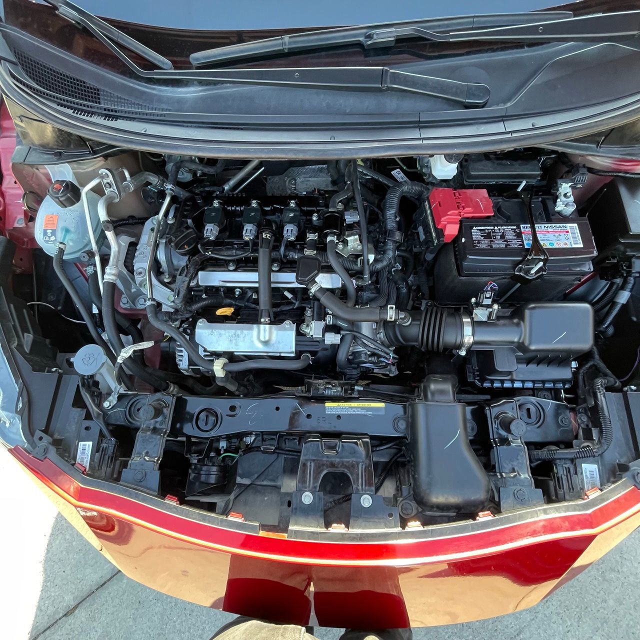 Used 2024 Nissan Versa SR w/ Trunk Package image 27