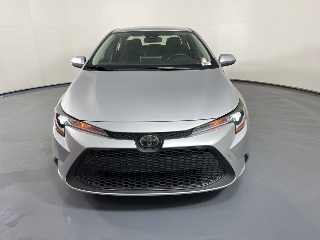 Certified 2021 Toyota Corolla LE w/ LE Convenience Package image 2