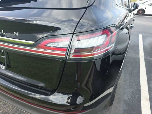 Used 2023 Lincoln Nautilus Reserve w/ Monochromatic Package AWD/4WD image 7