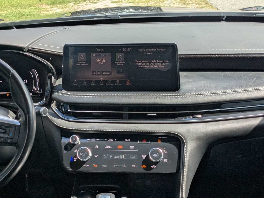 Used 2023 INFINITI QX60 Sensory w/ Cargo Package AWD/4WD image 18