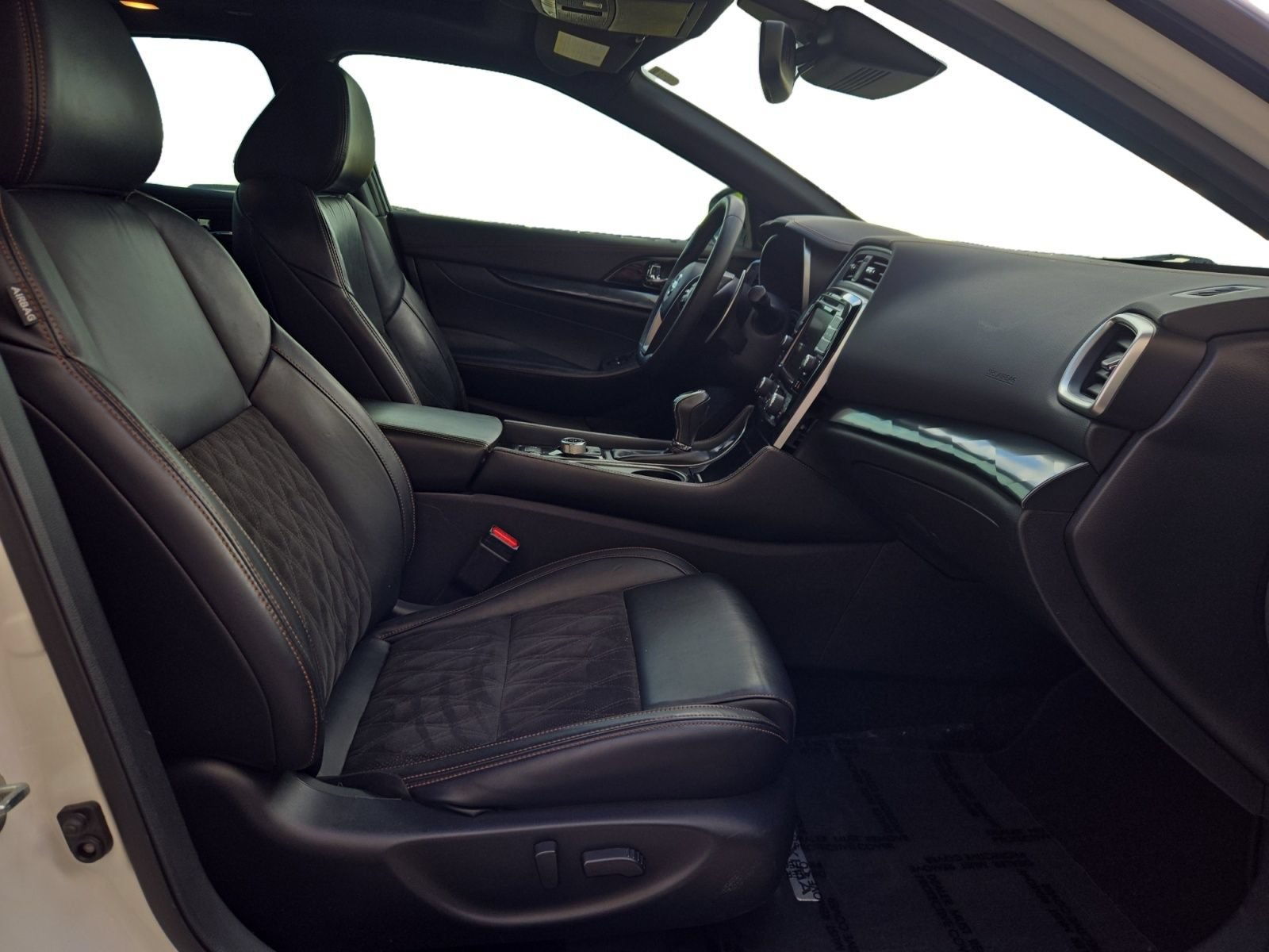 Used 2021 Nissan Maxima SR w/ Sport Mat Group FWD image 23