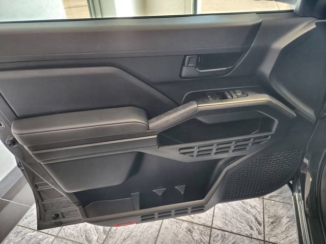 Used 2025 Toyota Tacoma SR AWD/4WD image 13