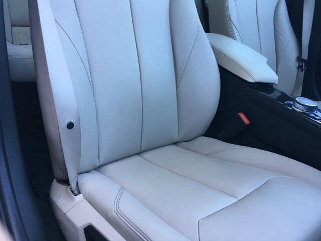 Used 2015 BMW 328d xDrive Sedan AWD/4WD image 10