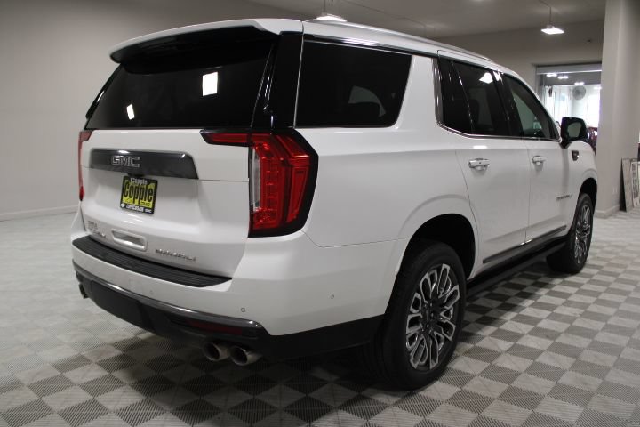 Used 2024 GMC Yukon Denali Ultimate AWD/4WD image 12