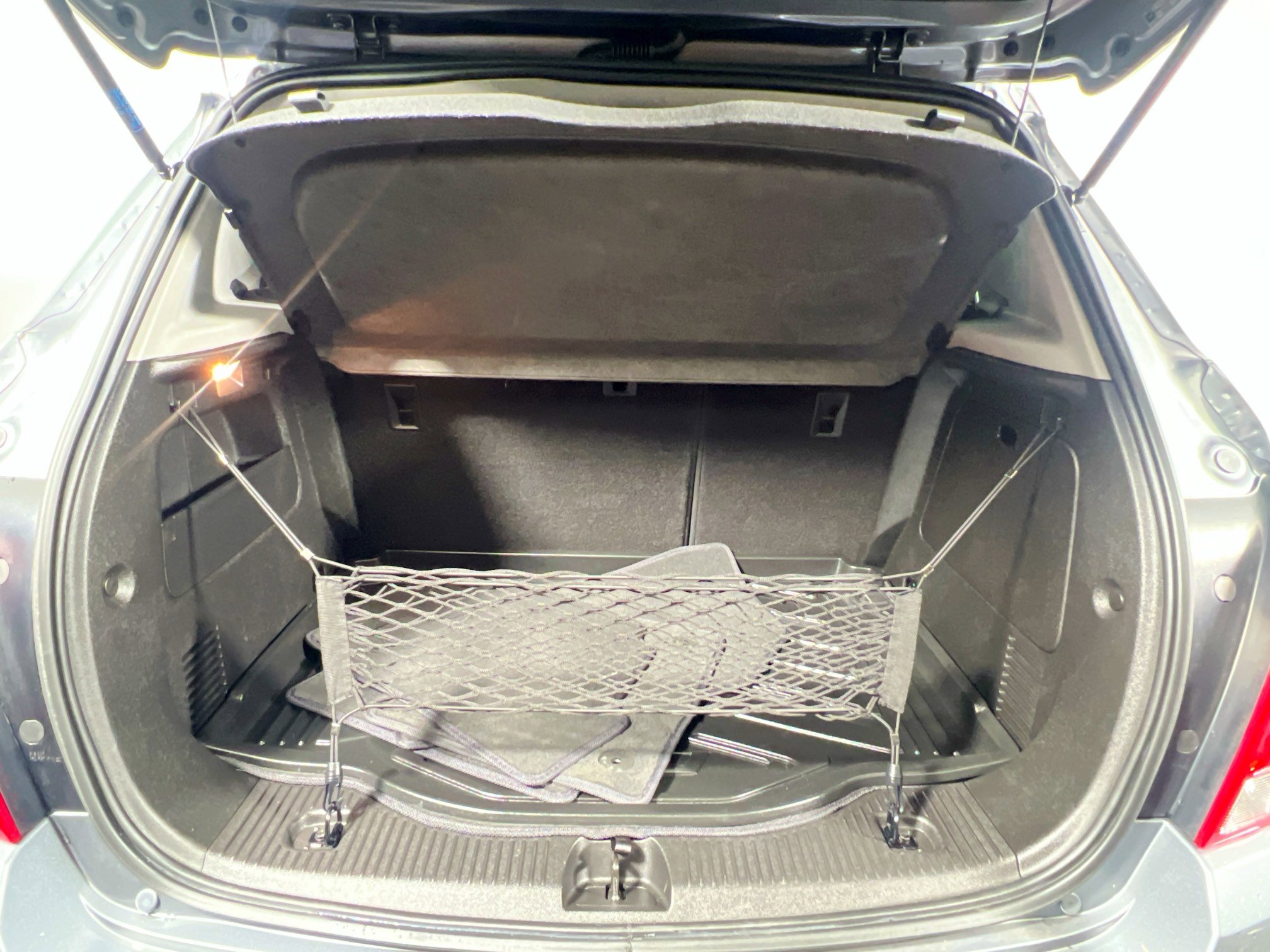 Used 2020 Chevrolet Trax LT w/ LT Convenience Package image 34