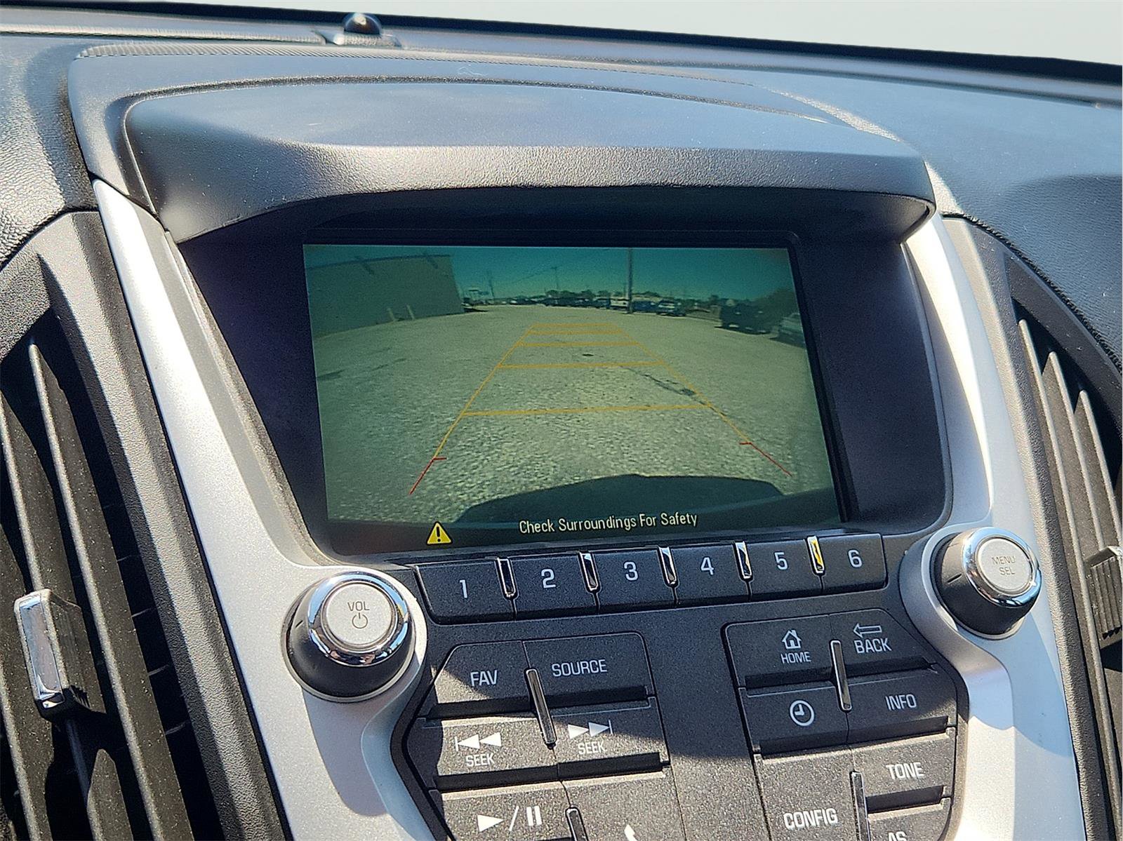 Used 2017 Chevrolet Equinox LS FWD image 19