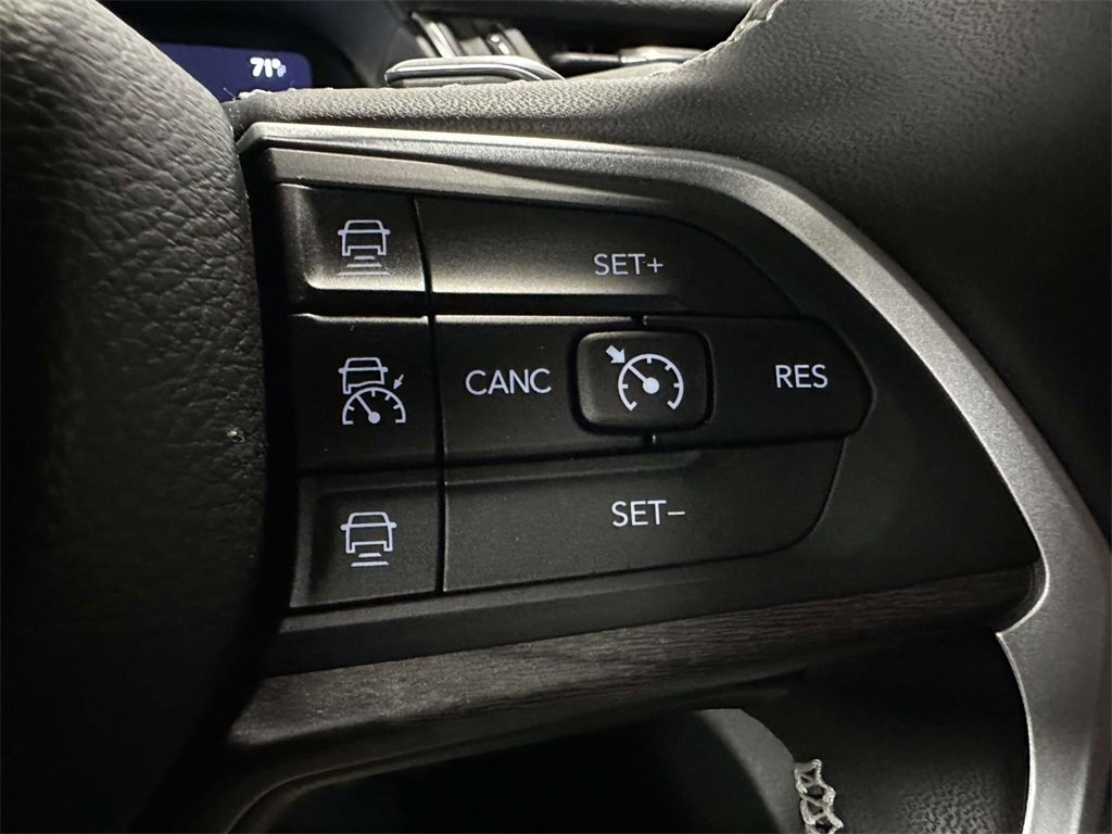 Used 2023 Jeep Grand Cherokee L Limited image 31