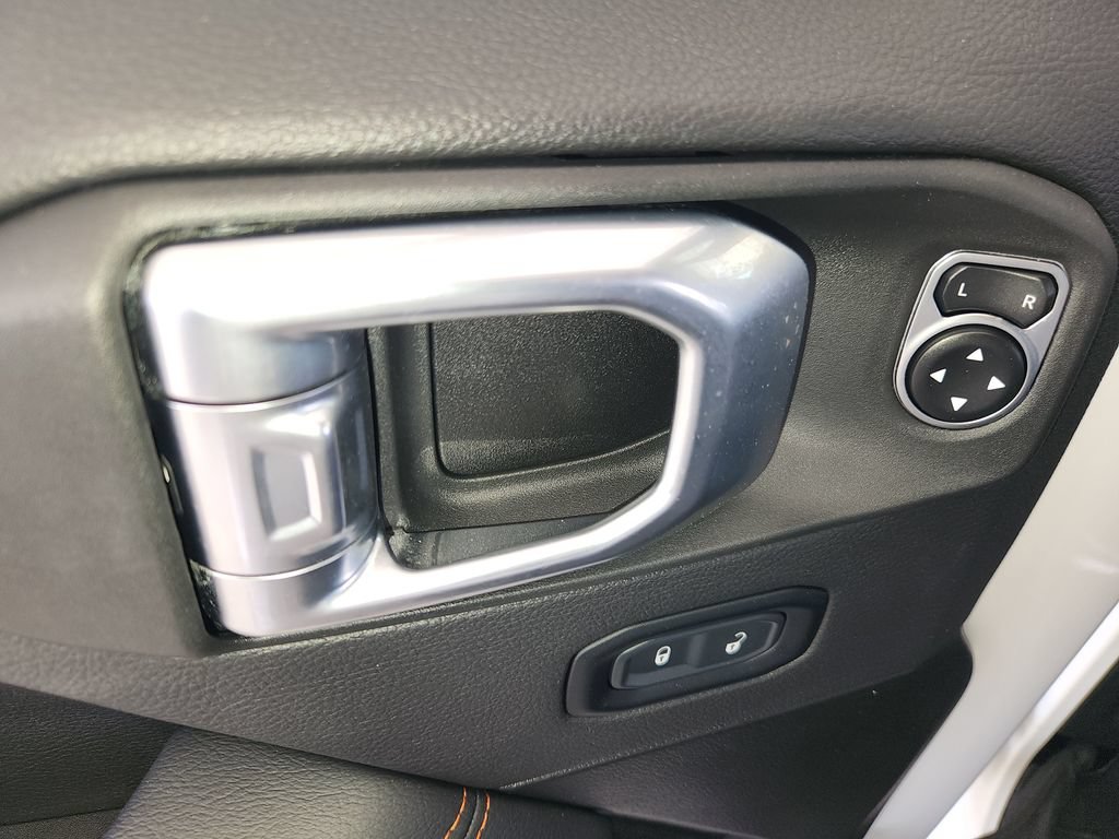 Used 2023 Jeep Gladiator Mojave w/ Cold Weather Group AWD/4WD image 31