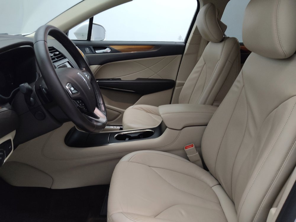 Used 2018 Lincoln MKC Select w/ Select Plus Package FWD image 17