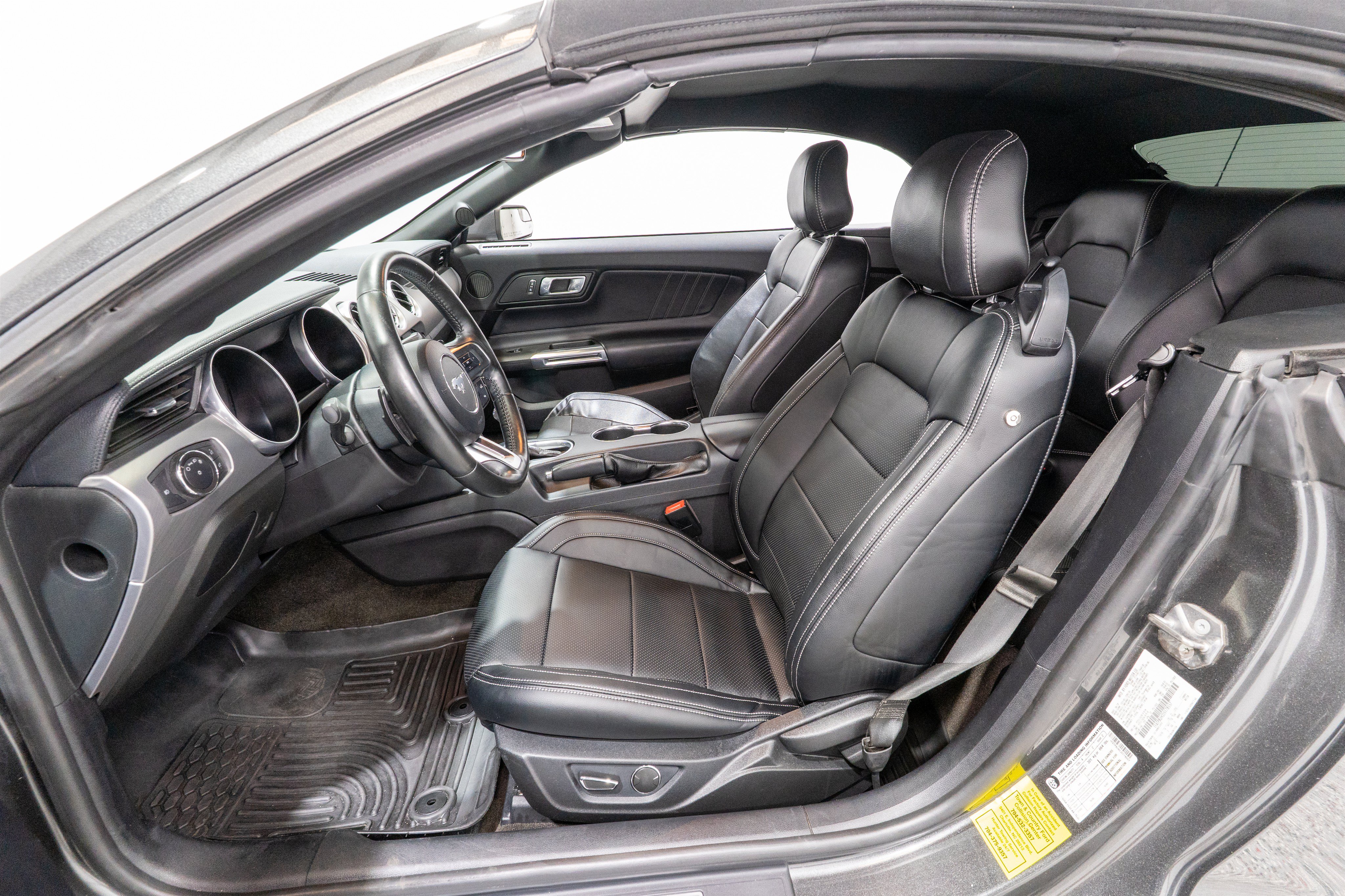 Used 2018 Ford Mustang Premium RWD image 17