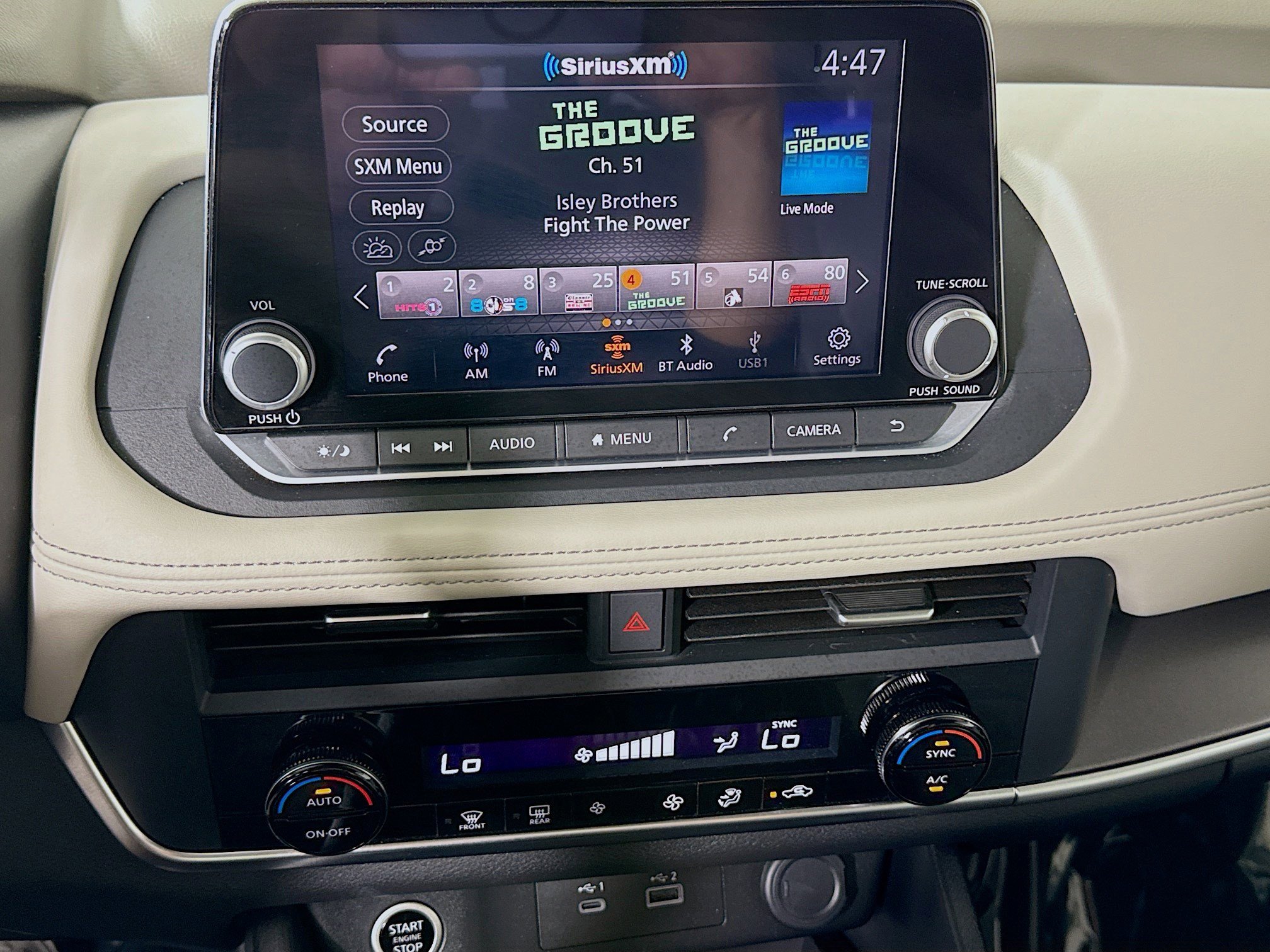 Used 2023 Nissan Rogue SV image 18