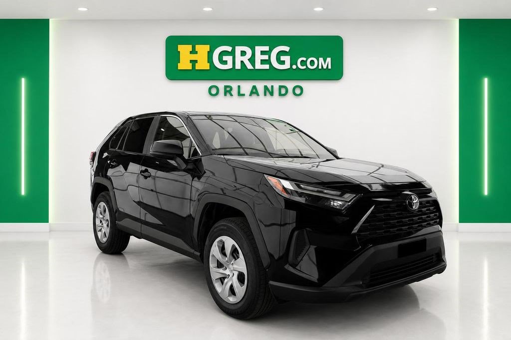 Used 2025 Toyota RAV4 LE FWD image 4