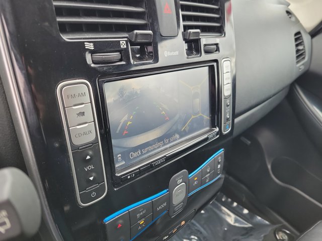 Used 2015 Nissan Leaf SL w/ Premium Package image 28