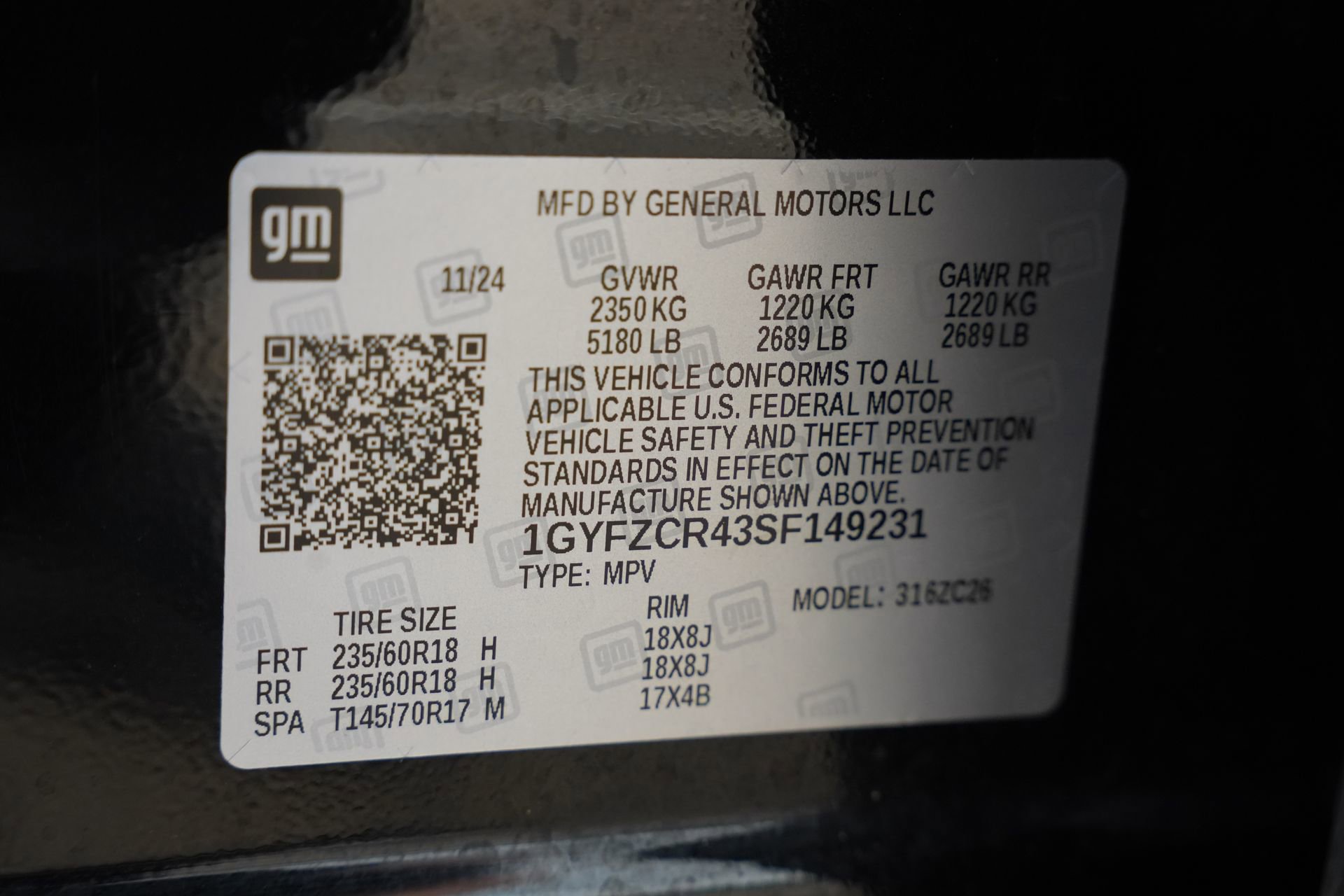 Certified 2025 Cadillac XT4 Premium Luxury image 30