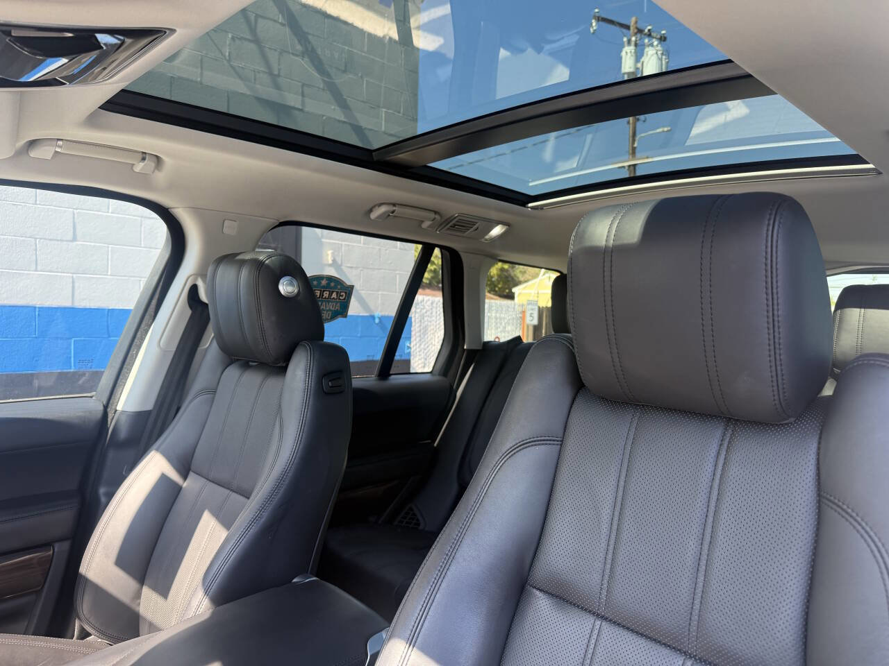 Used 2016 Land Rover Range Rover Supercharged image 17