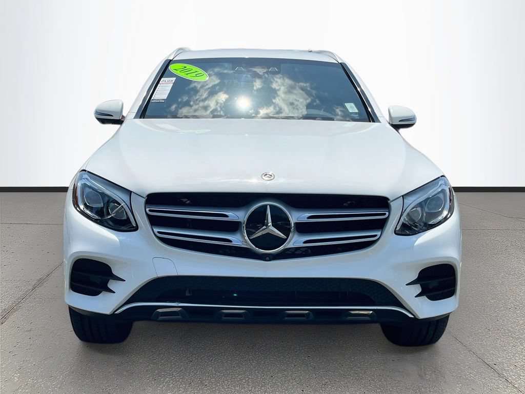 Used 2019 Mercedes-Benz GLC 300 4MATIC image 2
