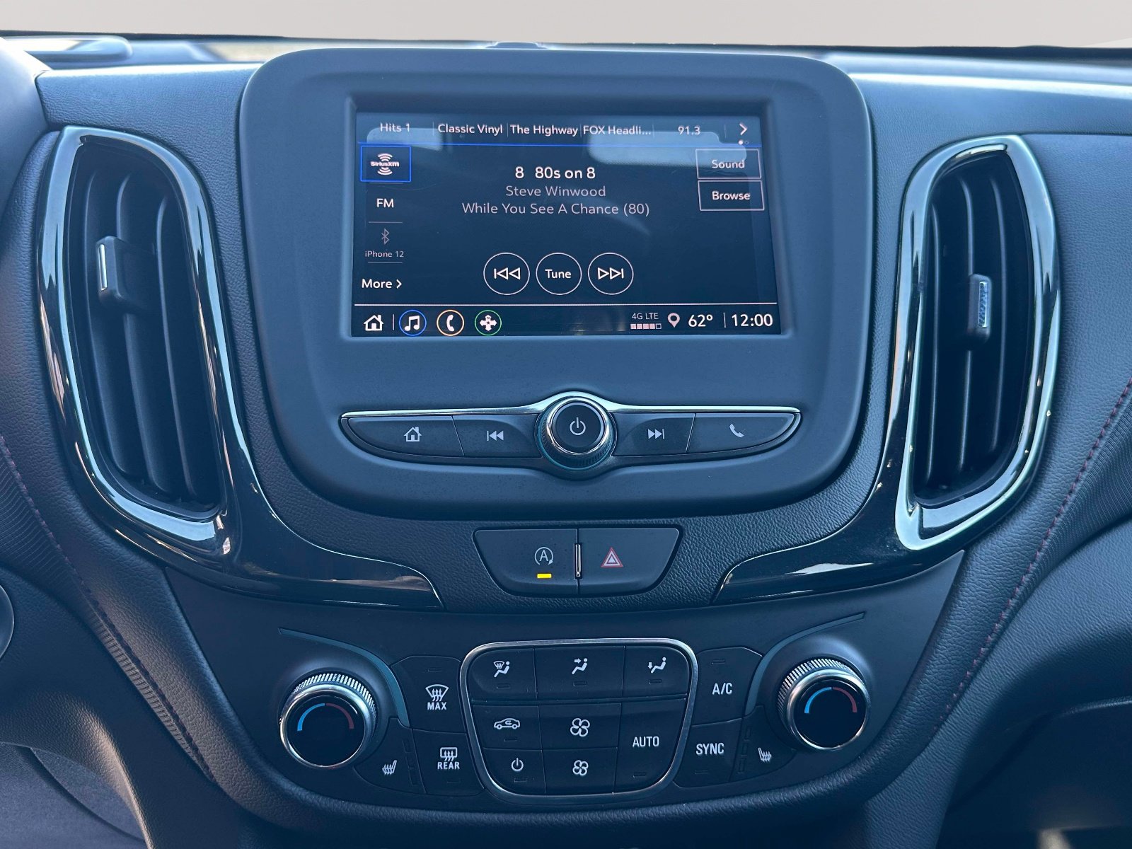 Used 2022 Chevrolet Equinox RS image 8