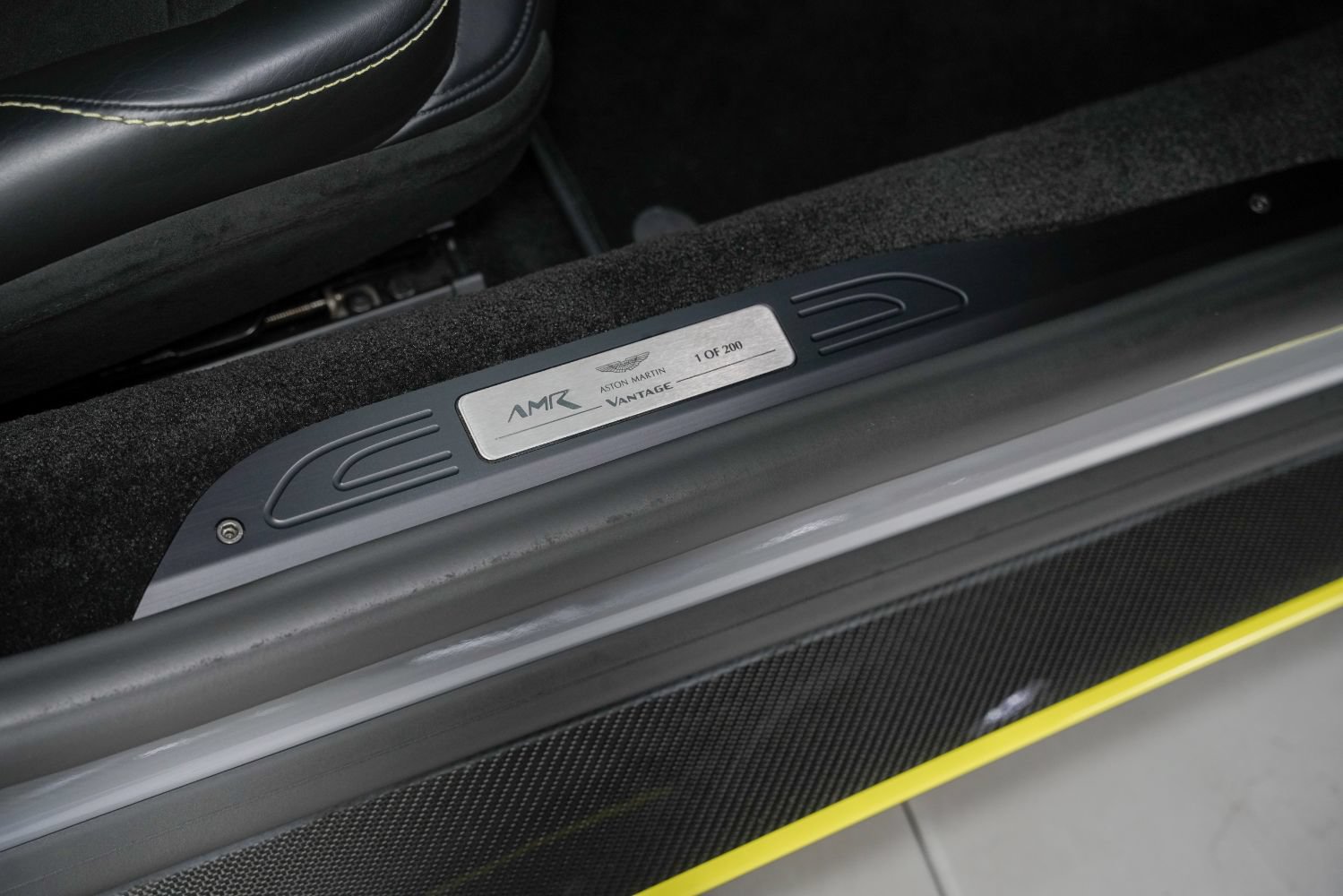 Used 2020 Aston Martin V8 Vantage AMR RWD image 38