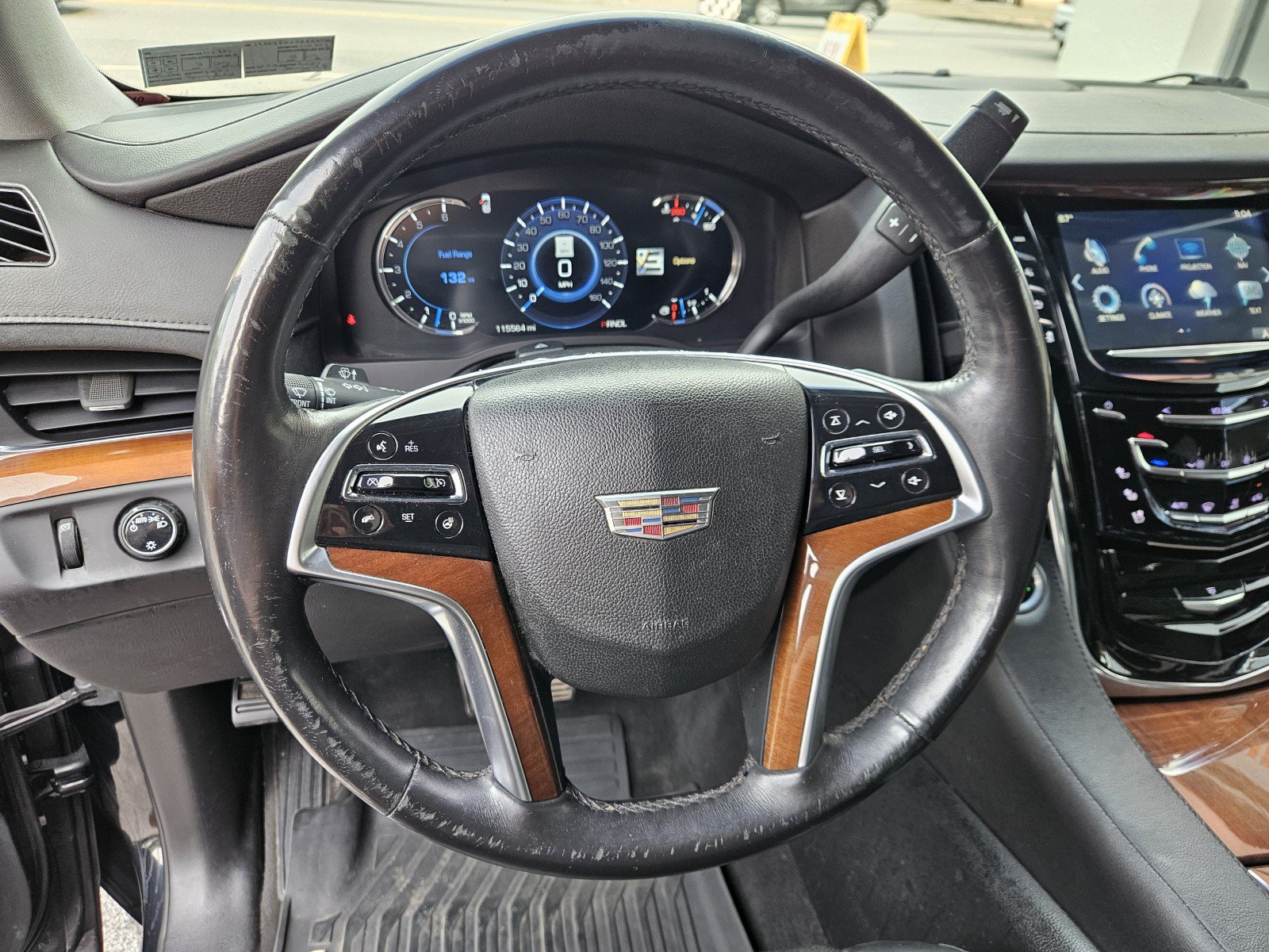 Used 2017 Cadillac Escalade ESV 4WD image 24