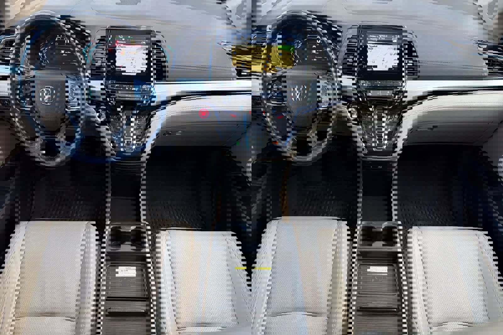 Used 2018 Honda Odyssey Elite image 3