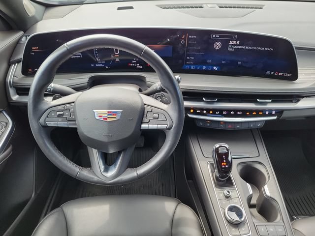Used 2024 Cadillac XT4 Premium Luxury AWD/4WD image 17