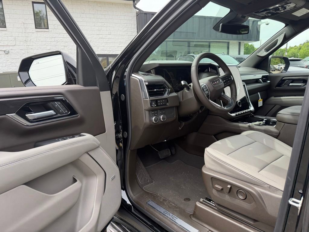 New 2026 GMC Yukon Elevation AWD/4WD image 15