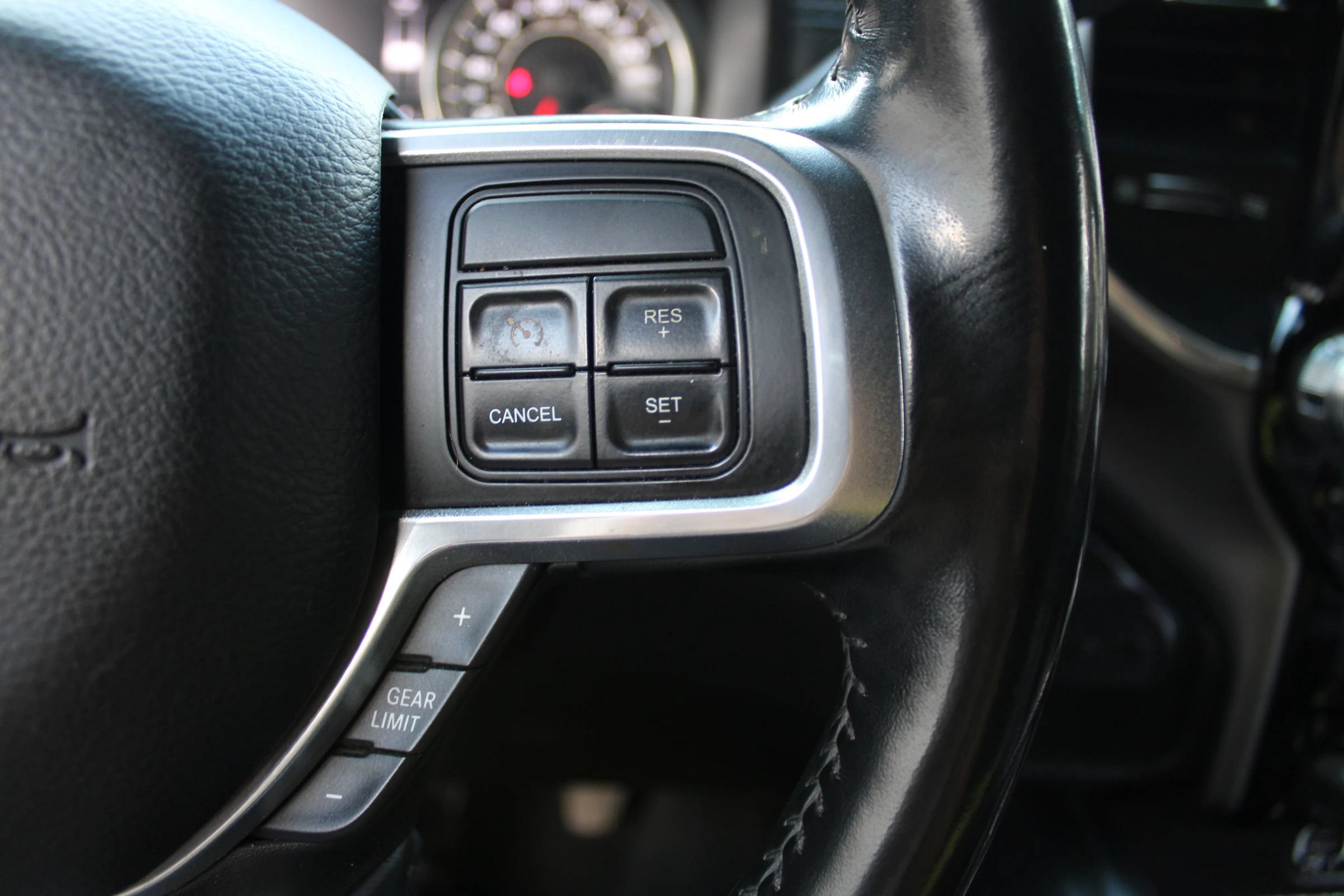 Used 2020 RAM 2500 Laramie AWD/4WD image 15