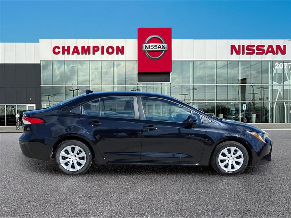 Used 2023 Toyota Corolla LE image 8