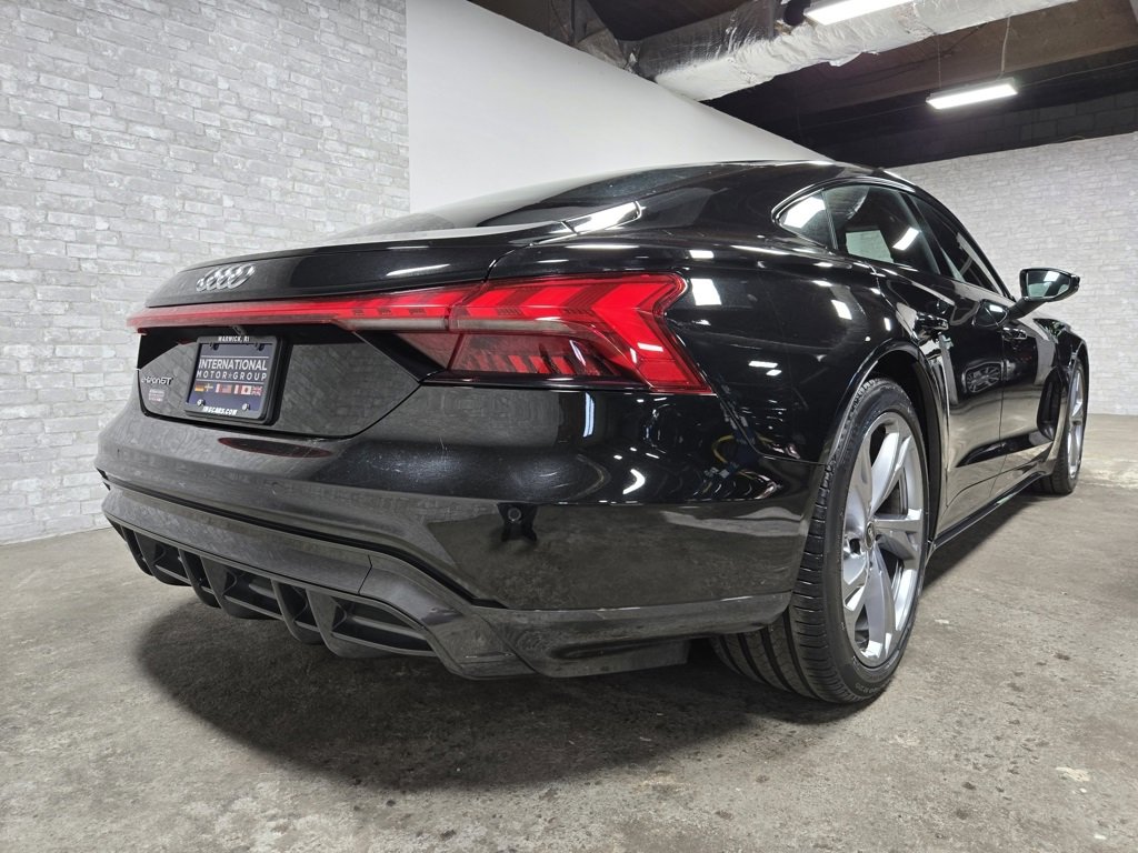 Used 2022 Audi e-tron GT Premium Plus image 41