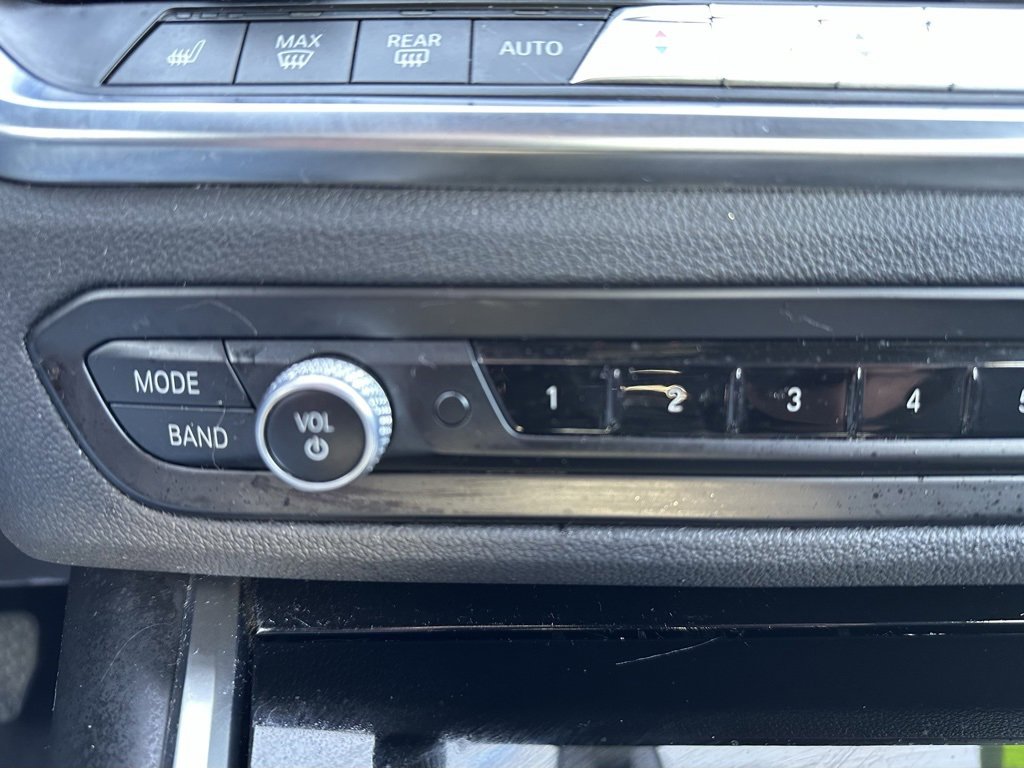 Used 2019 BMW 330i xDrive Sedan w/ Convenience Package image 32