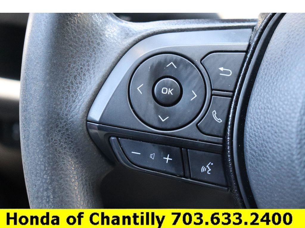 Used 2021 Toyota RAV4 LE image 13