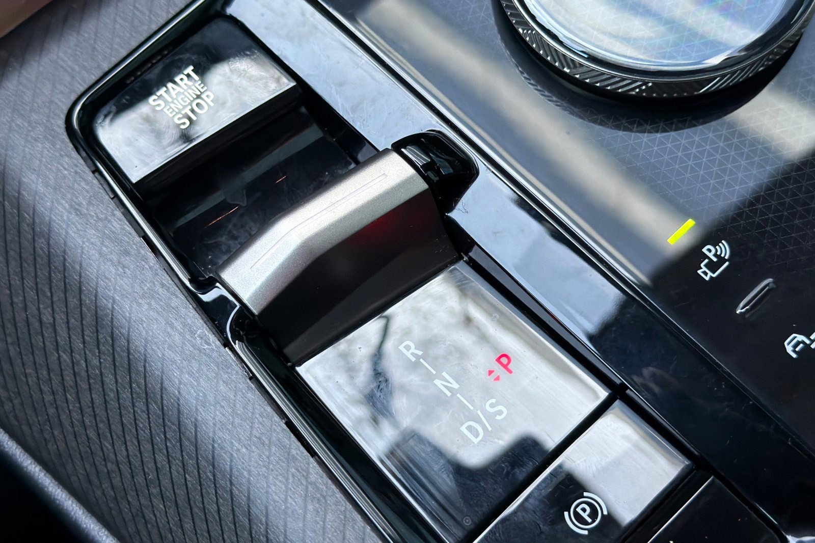 Used 2025 BMW X3 xDrive30i w/ Premium Package image 28