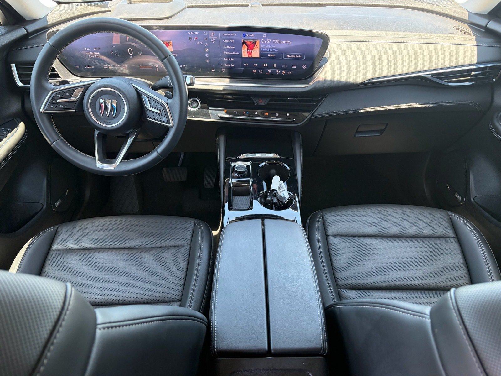 Used 2025 Buick Envision Preferred AWD/4WD image 28