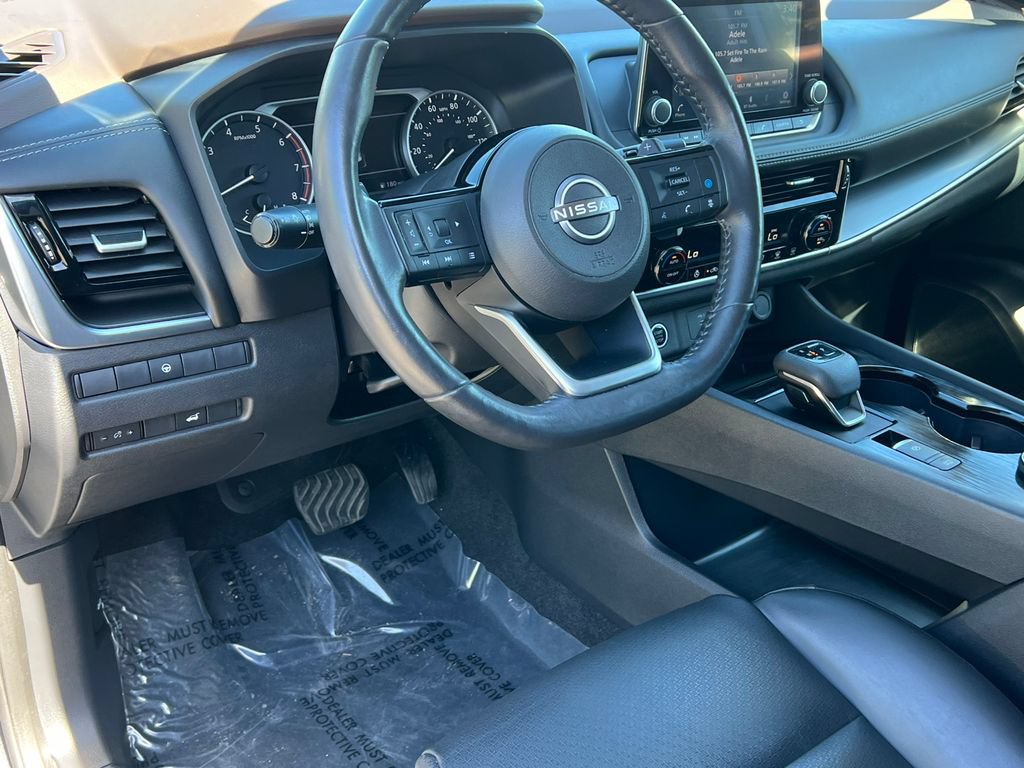 Used 2023 Nissan Rogue SV w/ SV Premium Package AWD/4WD image 18