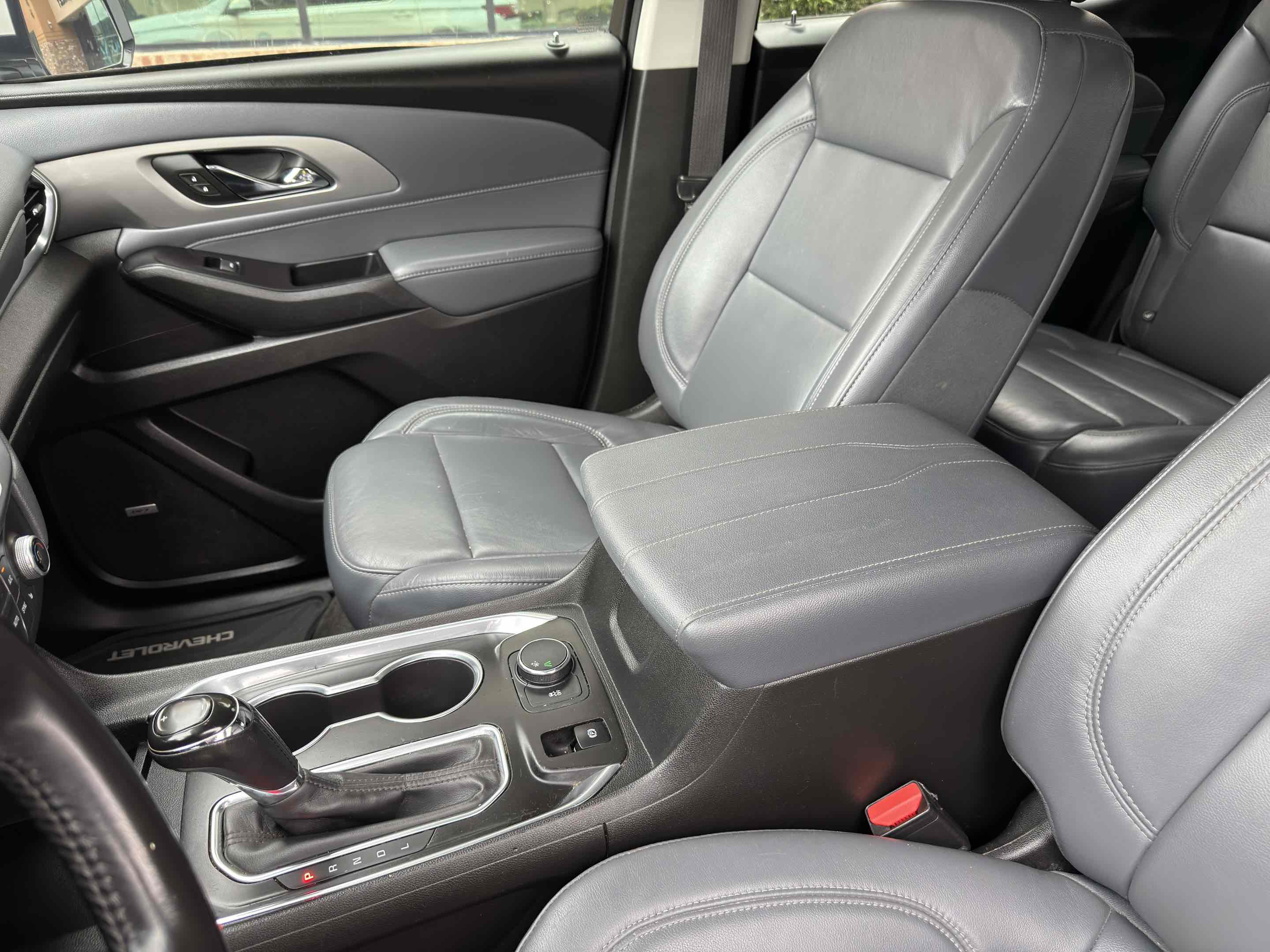 Used 2019 Chevrolet Traverse LT w/ LT Premium Package image 35