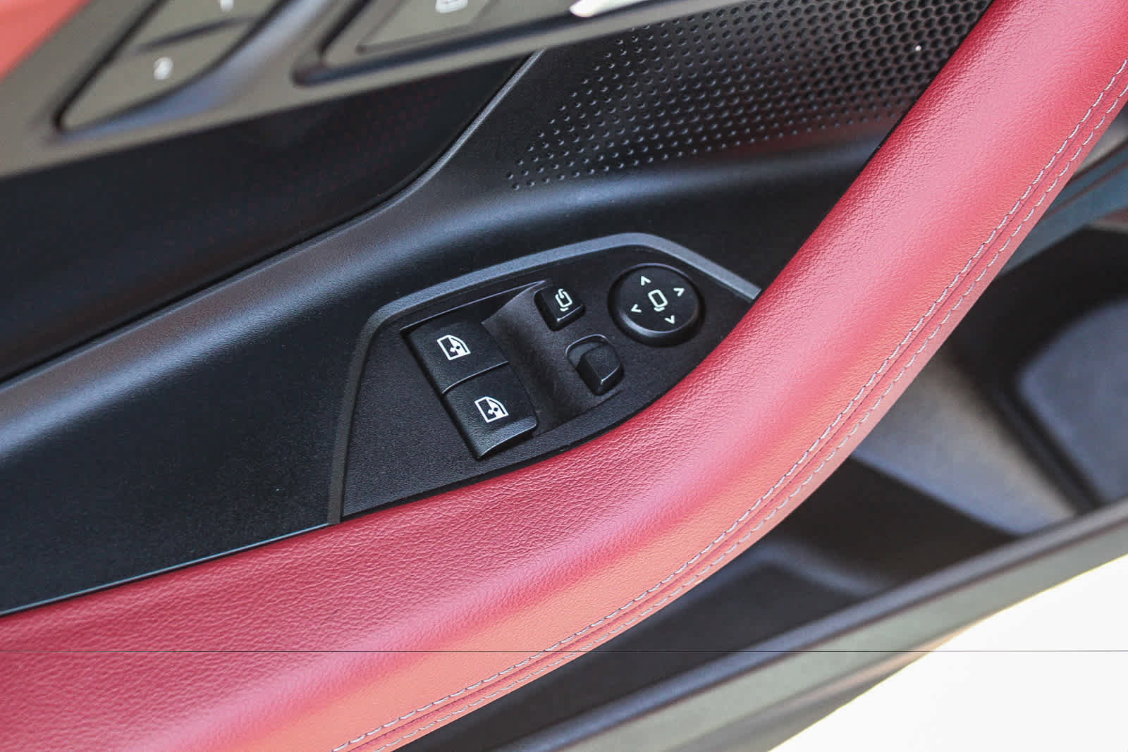Used 2025 BMW 230i Coupe w/ M Sport Package RWD image 20