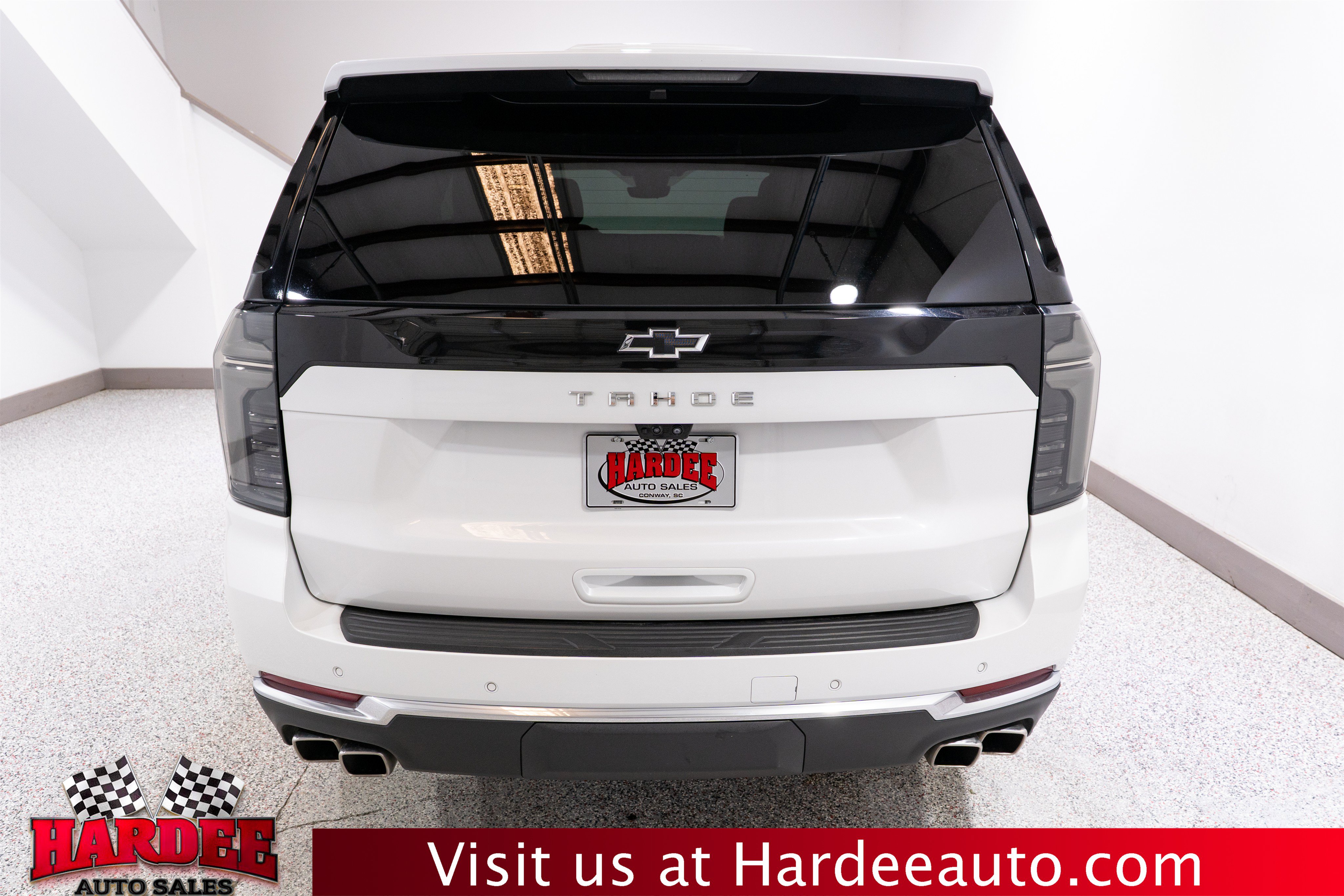 Used 2025 Chevrolet Tahoe High Country w/ LPO, Illumination Package AWD/4WD image 4
