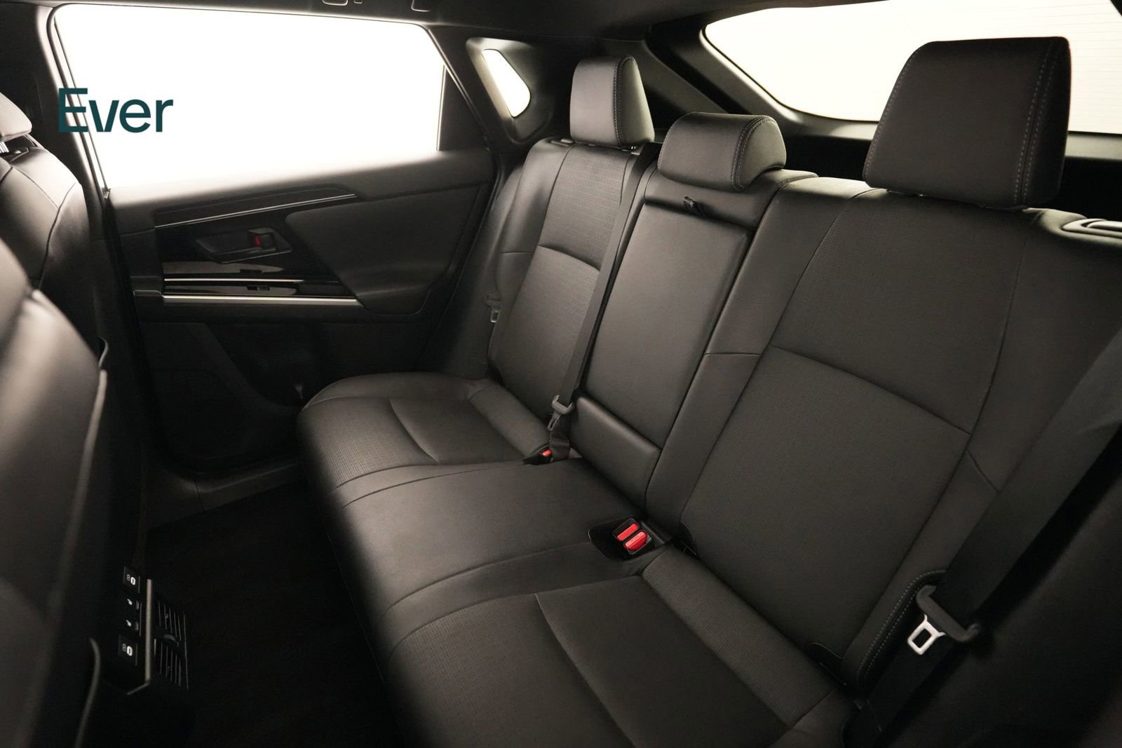 Used 2024 Subaru Solterra Touring w/ Touring Package image 24