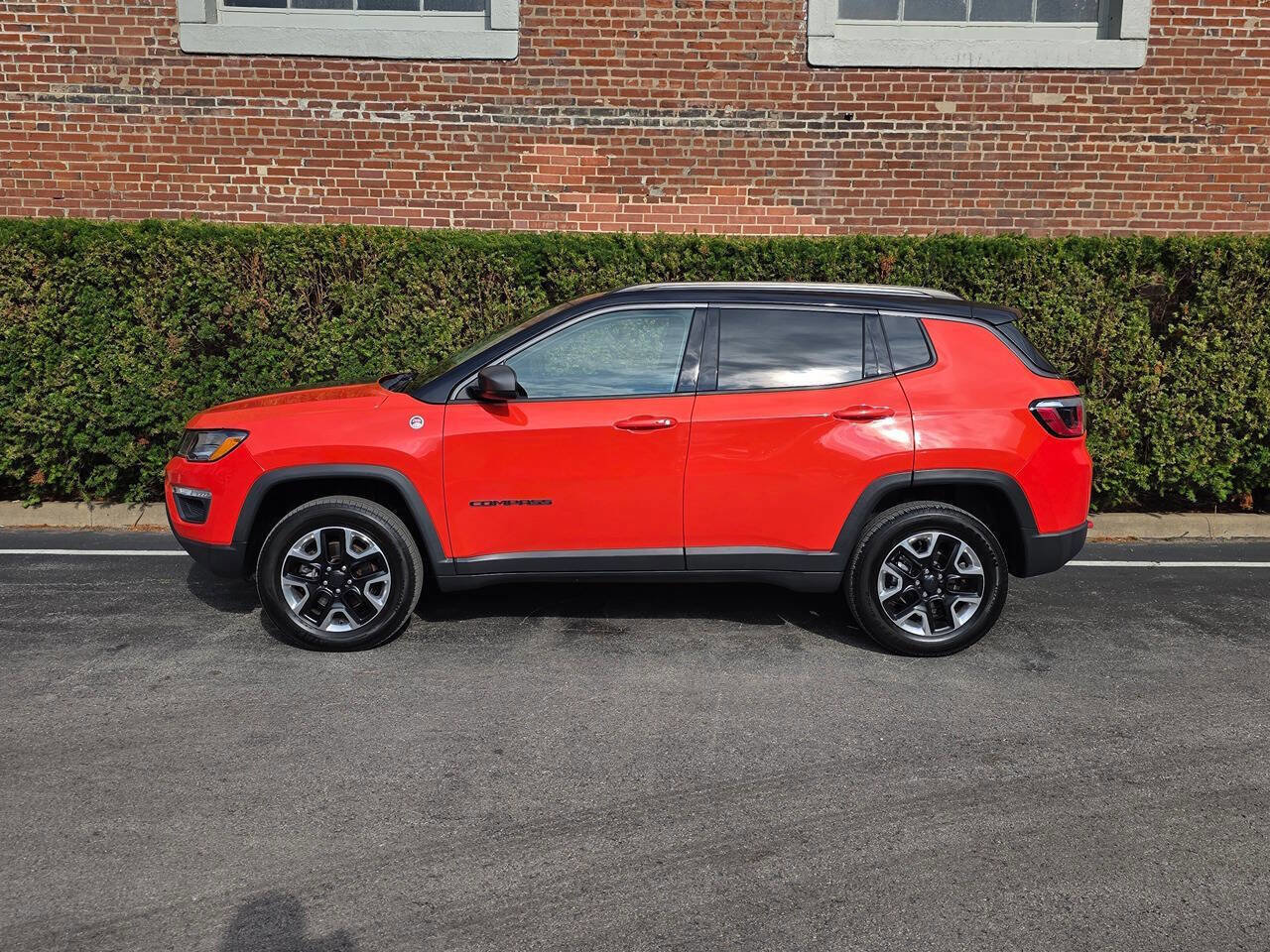 Used 2018 Jeep Compass Trailhawk w/ Navigation Group image 5
