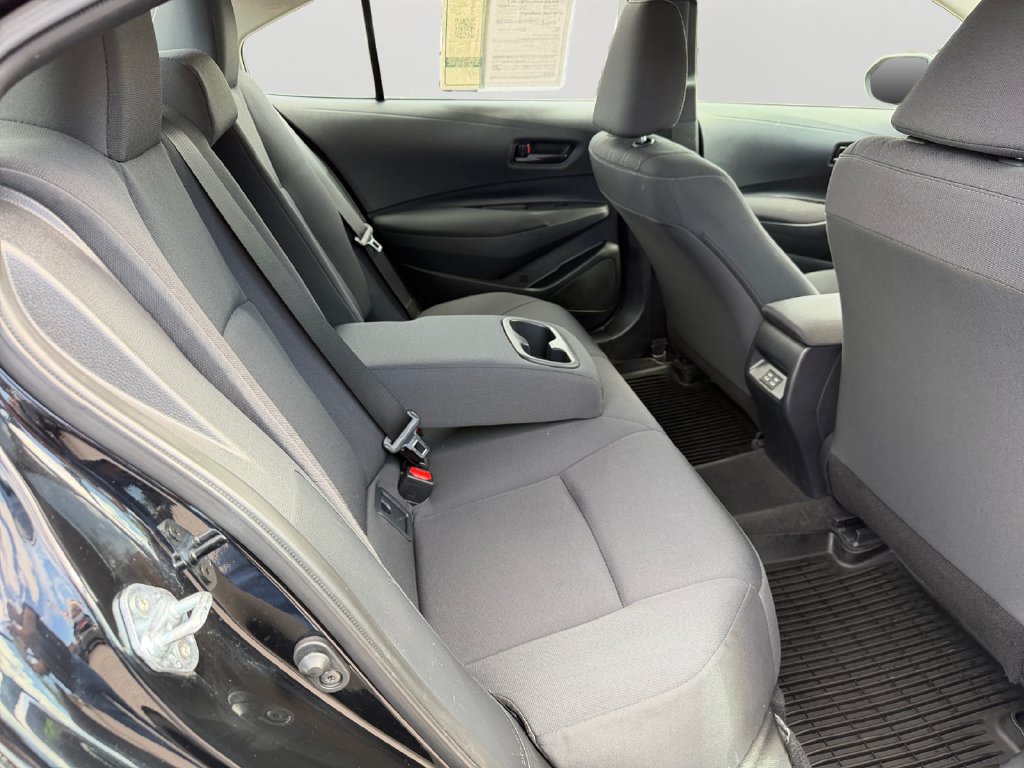 Used 2025 Toyota Corolla LE FWD image 13